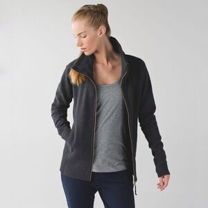 Lululemon Radiant‎ Jacket
Heathered Black